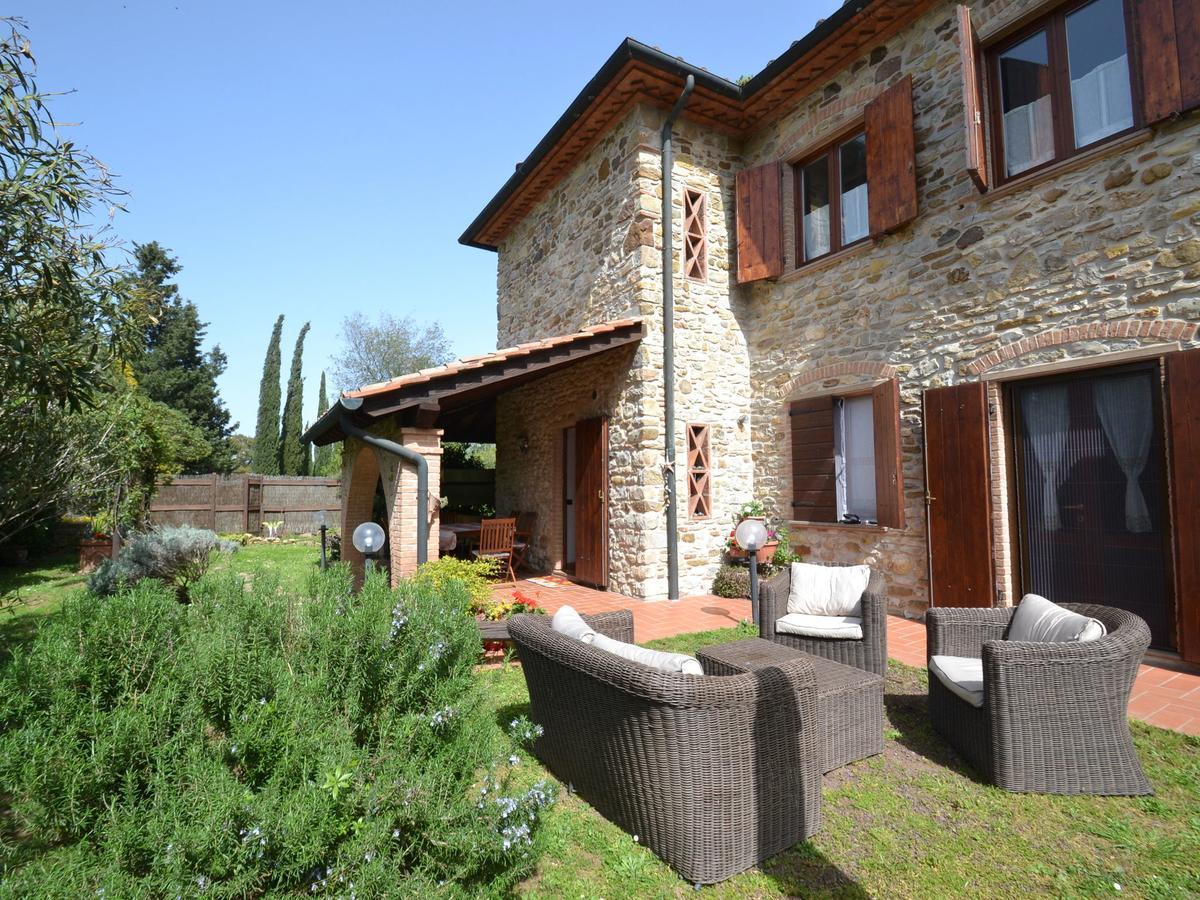 Belvilla By Oyo Villa Max Suvereto Kültér fotó
